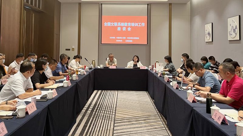 小标题：评估标准的重要性