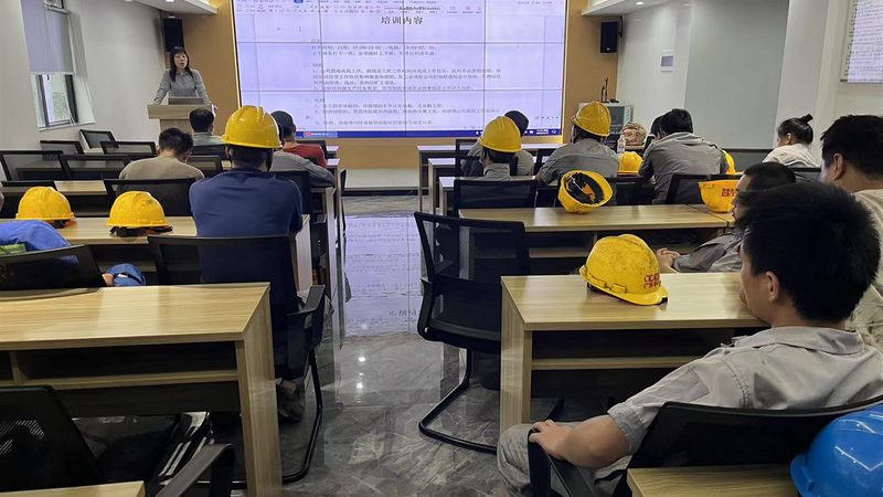行业现状：学历不再是唯一敲门砖